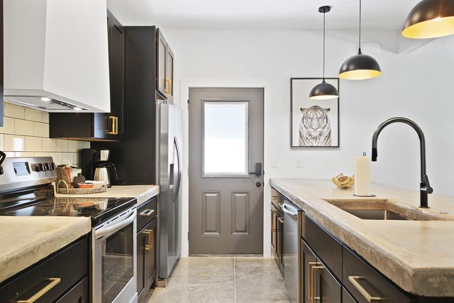 409 SANFORD AVE 102, Columbia, MO 65203