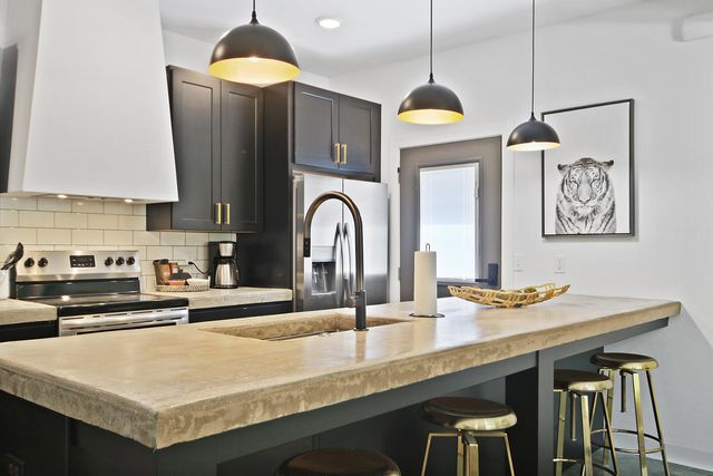 409 SANFORD AVE 102, Columbia, MO 65203