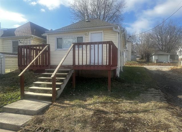 3123 N 10th Street, St Joseph, MO 64505