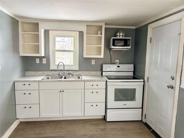 3123 N 10th Street, St Joseph, MO 64505