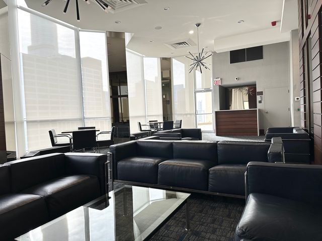 535 N Michigan Avenue 1701, Chicago, IL 60611