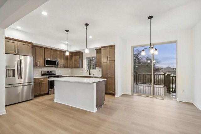 N174W20582 Laurel Springs CIRCLE, Jackson, WI 53037