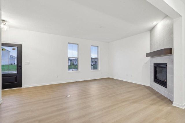 N174W20582 Laurel Springs CIRCLE, Jackson, WI 53037