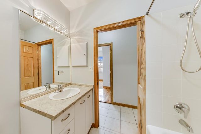 2032 W Division Street 301N, Chicago, IL 60622