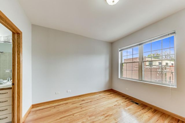 2032 W Division Street 301N, Chicago, IL 60622