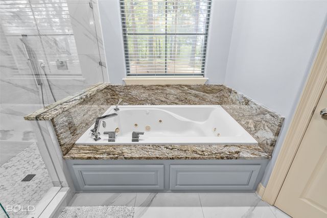 1957 Leeward Cove, Benton, LA 71006