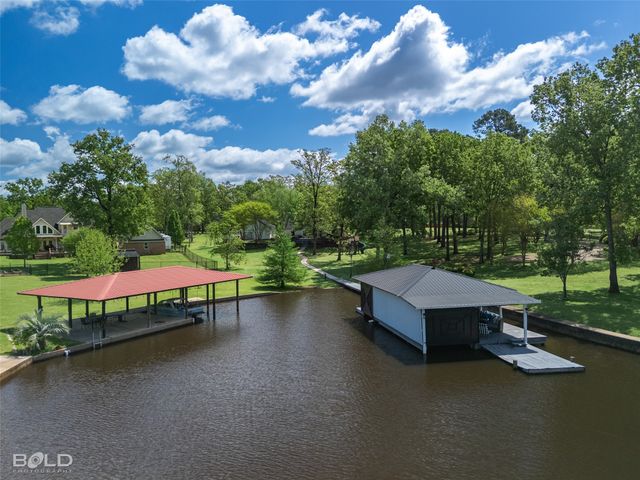 1957 Leeward Cove, Benton, LA 71006