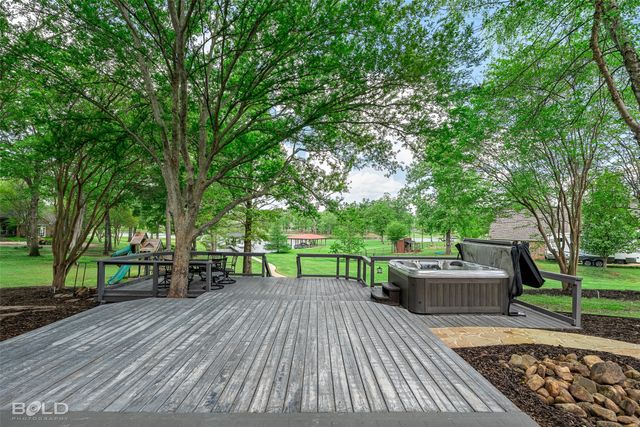 1957 Leeward Cove, Benton, LA 71006