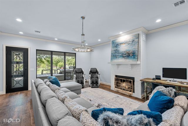 1957 Leeward Cove, Benton, LA 71006