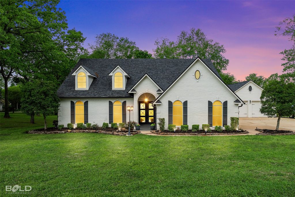 1957 Leeward Cove, Benton, LA 71006