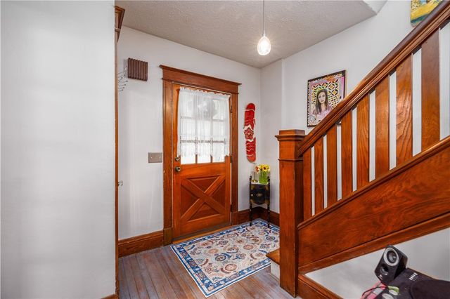 54 Leroy Street, Rochester, NY 14612
