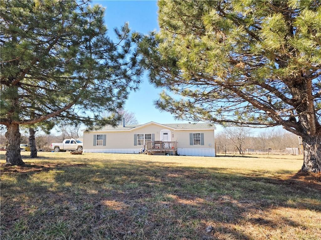 914 NE 121st Road, Warrensburg, MO 64093