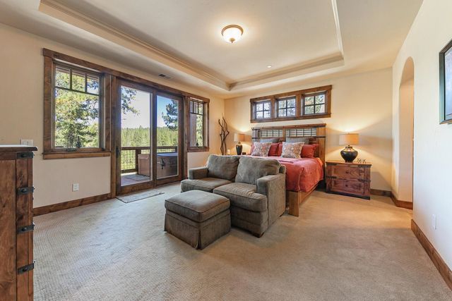 11210 Henness Road, Truckee, CA 96161