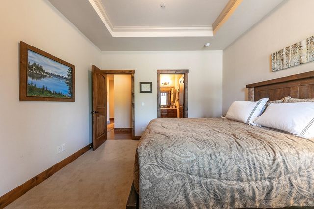 11210 Henness Road, Truckee, CA 96161