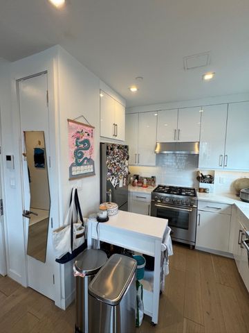 4244 Crescent Street # 6B, New York City, NY 11101