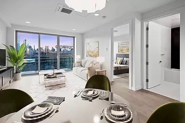 4244 Crescent Street # 6B, New York City, NY 11101
