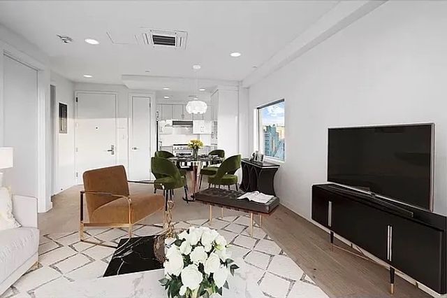4244 Crescent Street # 6B, New York City, NY 11101