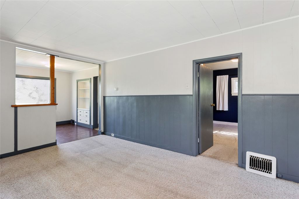Image 13 of property listing at 226 W 6th Street, Whitefish, MT 59937