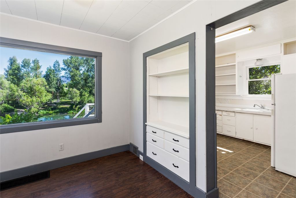 Image 16 of property listing at 226 W 6th Street, Whitefish, MT 59937