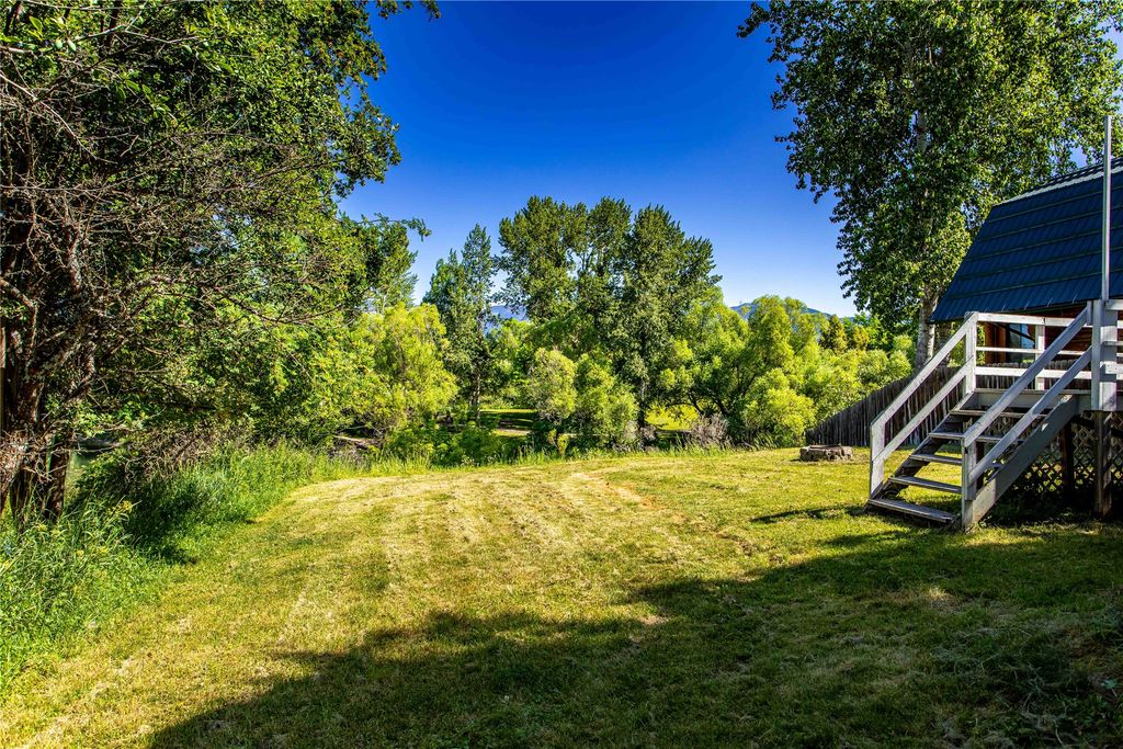 Image 21 of property listing at 226 W 6th Street, Whitefish, MT 59937