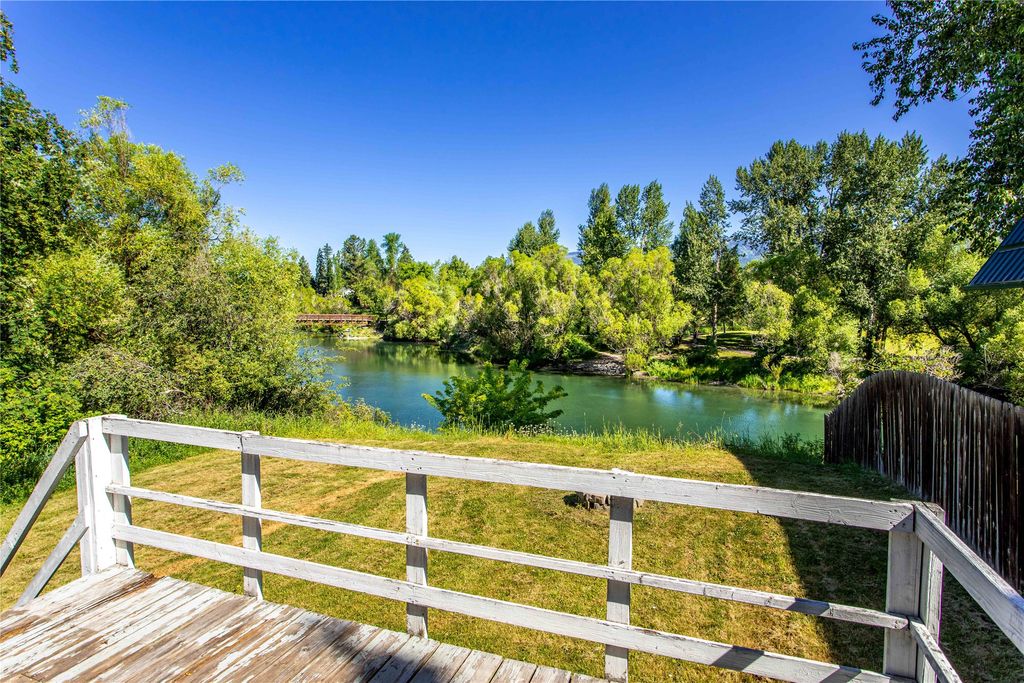Image 29 of property listing at 226 W 6th Street, Whitefish, MT 59937