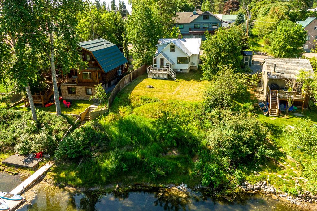 Image 5 of property listing at 226 W 6th Street, Whitefish, MT 59937