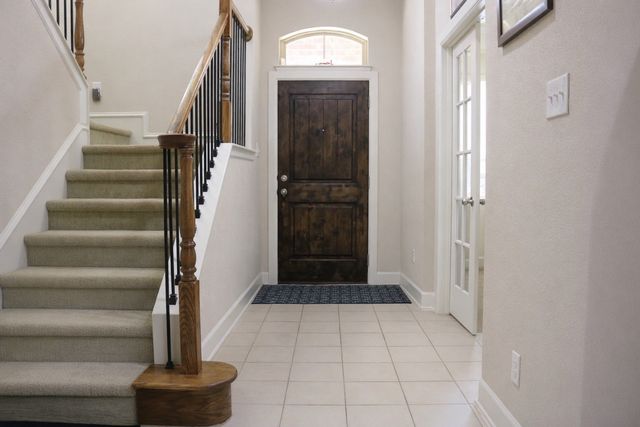 109 Maceta Street, Irving, TX 75039