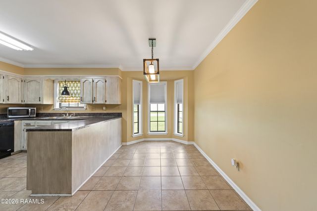 201 Nicole Drive, Youngsville, LA 70592