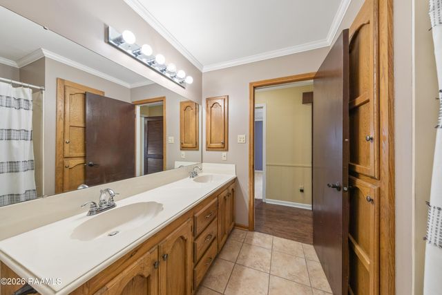 201 Nicole Drive, Youngsville, LA 70592