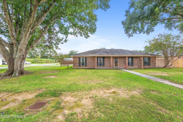 201 Nicole Drive, Youngsville, LA 70592