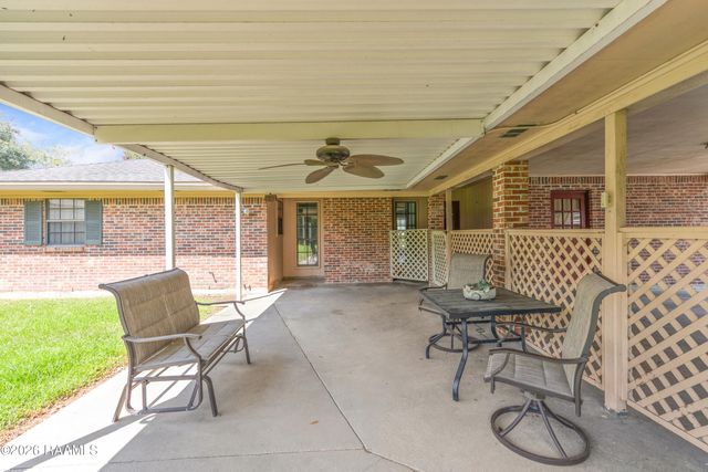 201 Nicole Drive, Youngsville, LA 70592