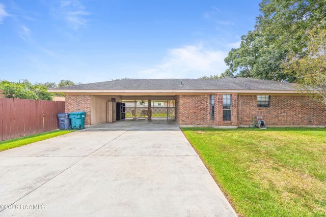 201 Nicole Drive, Youngsville, LA 70592