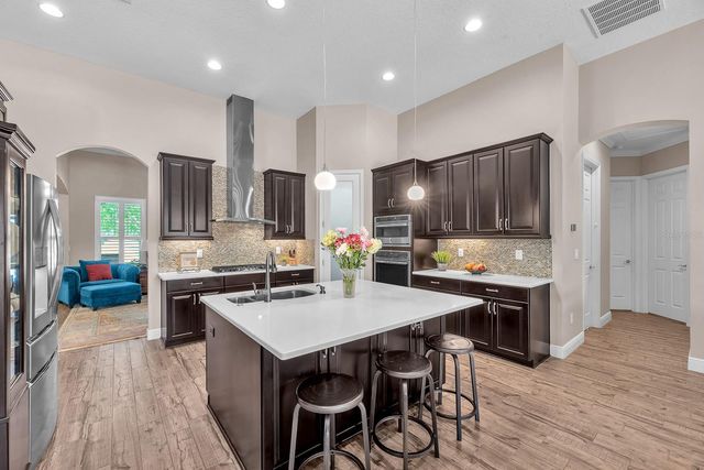 5918 WATERCOLOR DRIVE, Lithia, FL 33547