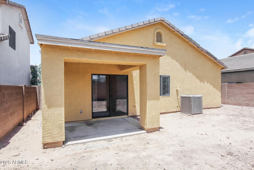 property-img