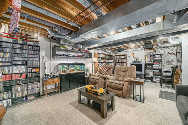 7816 Pleasant Lane, Ypsilanti, MI 48197