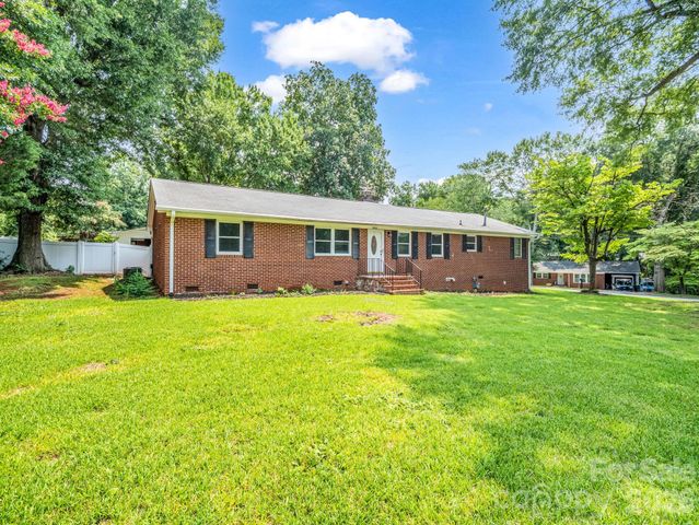 2044 Helen Drive, Gastonia, NC 28054