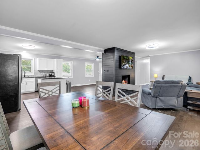 2044 Helen Drive, Gastonia, NC 28054