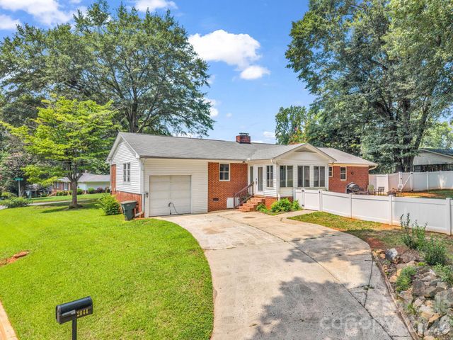 2044 Helen Drive, Gastonia, NC 28054