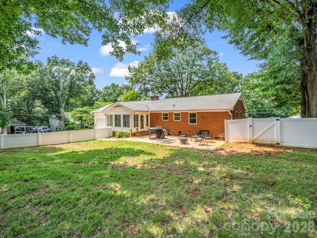 2044 Helen Drive, Gastonia, NC 28054