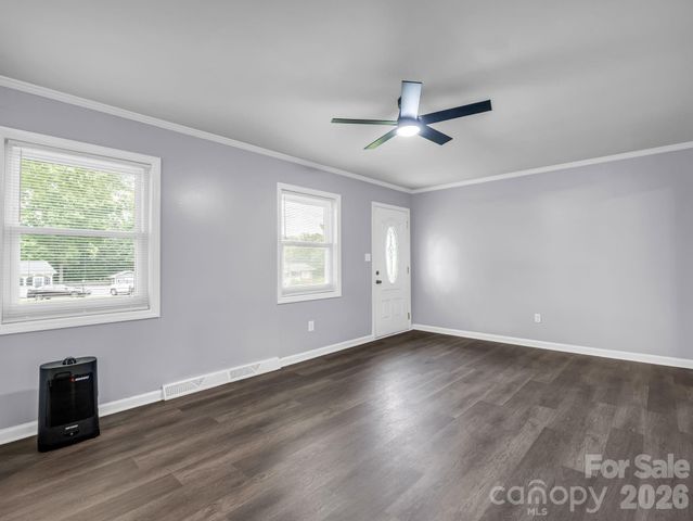 2044 Helen Drive, Gastonia, NC 28054