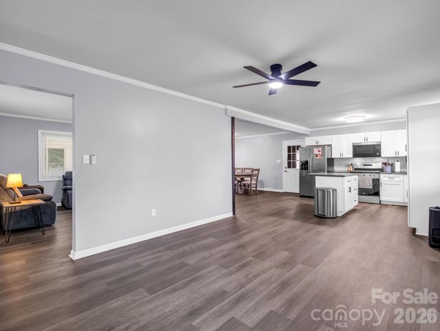 2044 Helen Drive, Gastonia, NC 28054