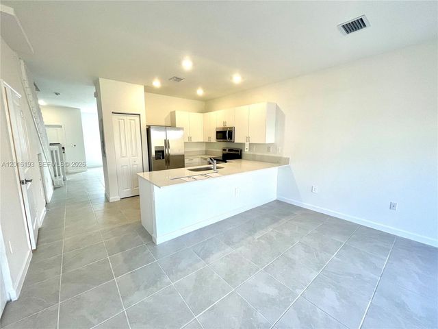 11737 SW 245th Ter 0, Homestead, FL 33032