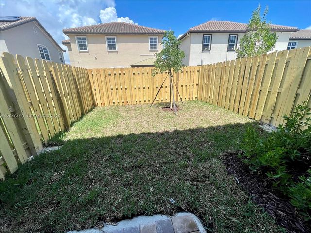11737 SW 245th Ter 0, Homestead, FL 33032