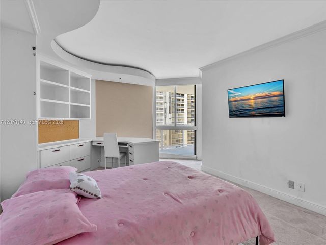 20185 E Country Club Drive 2101, Aventura, FL 33180