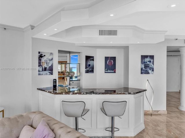 20185 E Country Club Drive 2101, Aventura, FL 33180
