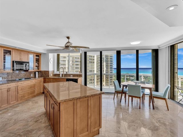 20185 E Country Club Drive 2101, Aventura, FL 33180