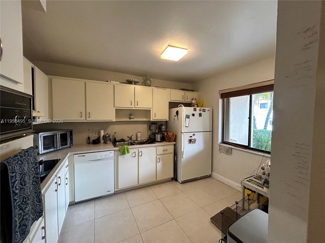 16441 Blatt Boulevard 102, Weston, FL 33326