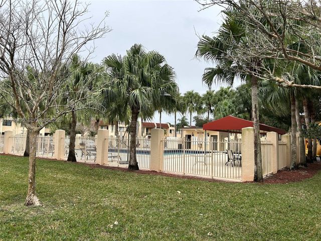 16441 Blatt Boulevard 102, Weston, FL 33326