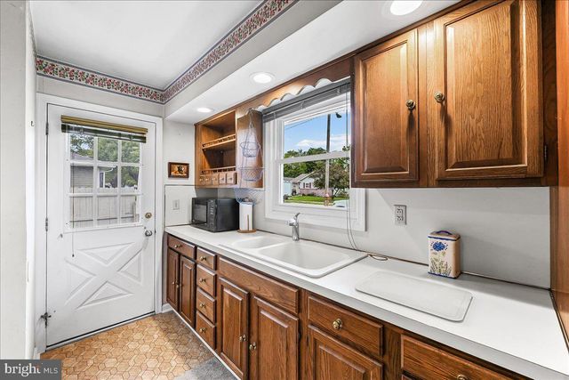 3802 EUNICE AVE, Wilmington, DE 19808