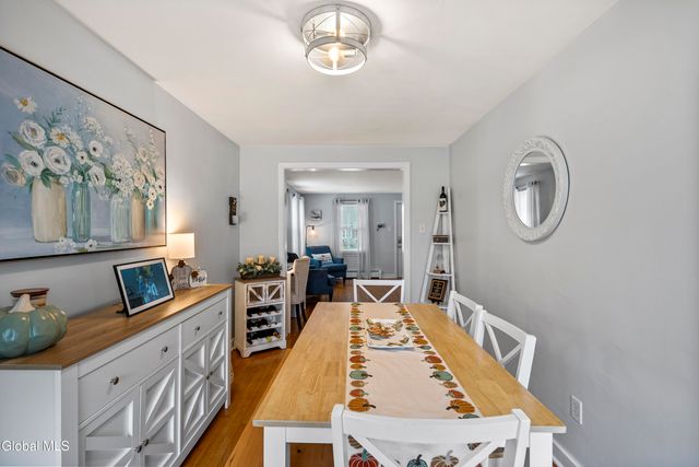 24 Rose Court, Cohoes, NY 12047